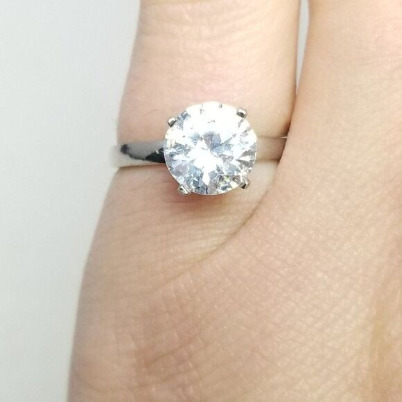 Vintage Sterling Silver Sparkly Solitaire Ring, Size 6 Band, Engagement, Estate - Picture 5 of 9